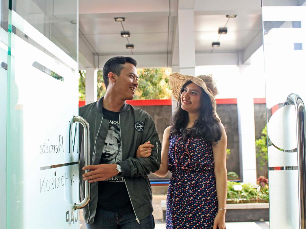 @Hom Premiere Cilacap Eksteriør billede
